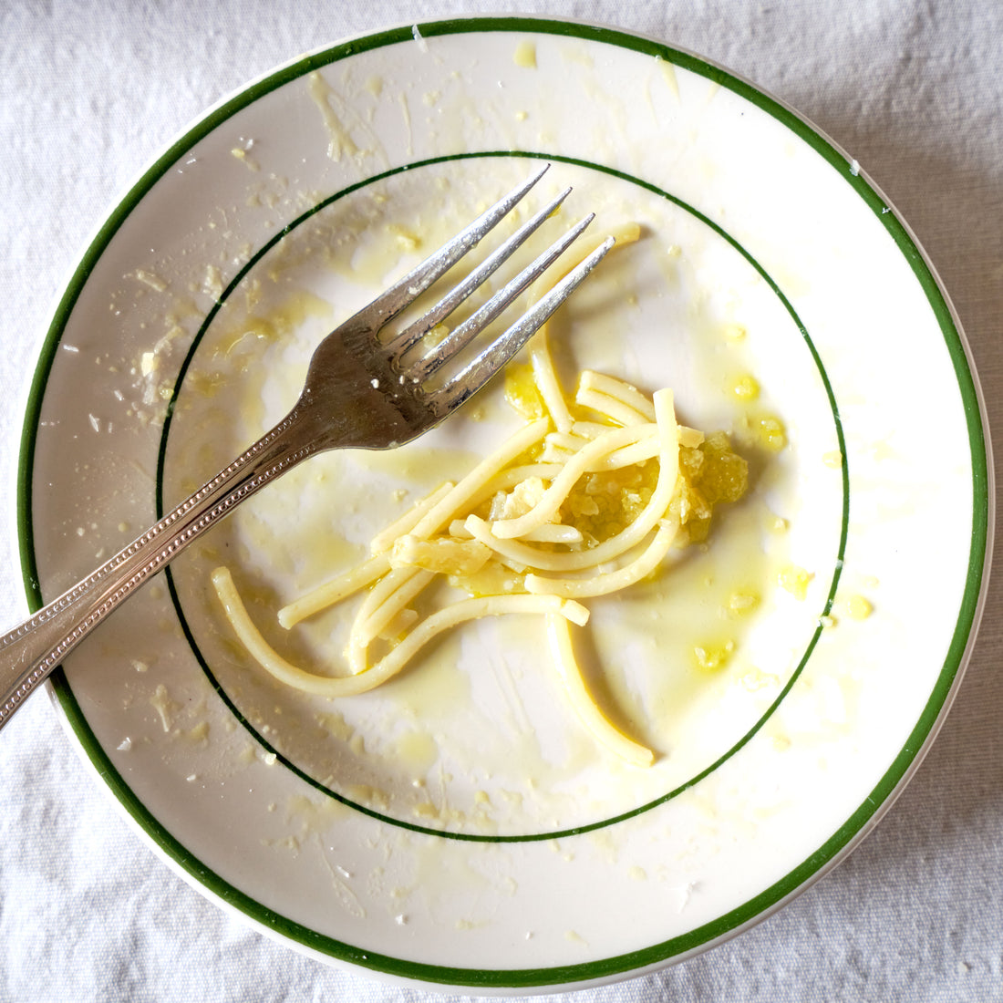 Pasta with Garlic & Olive Oil Recipe