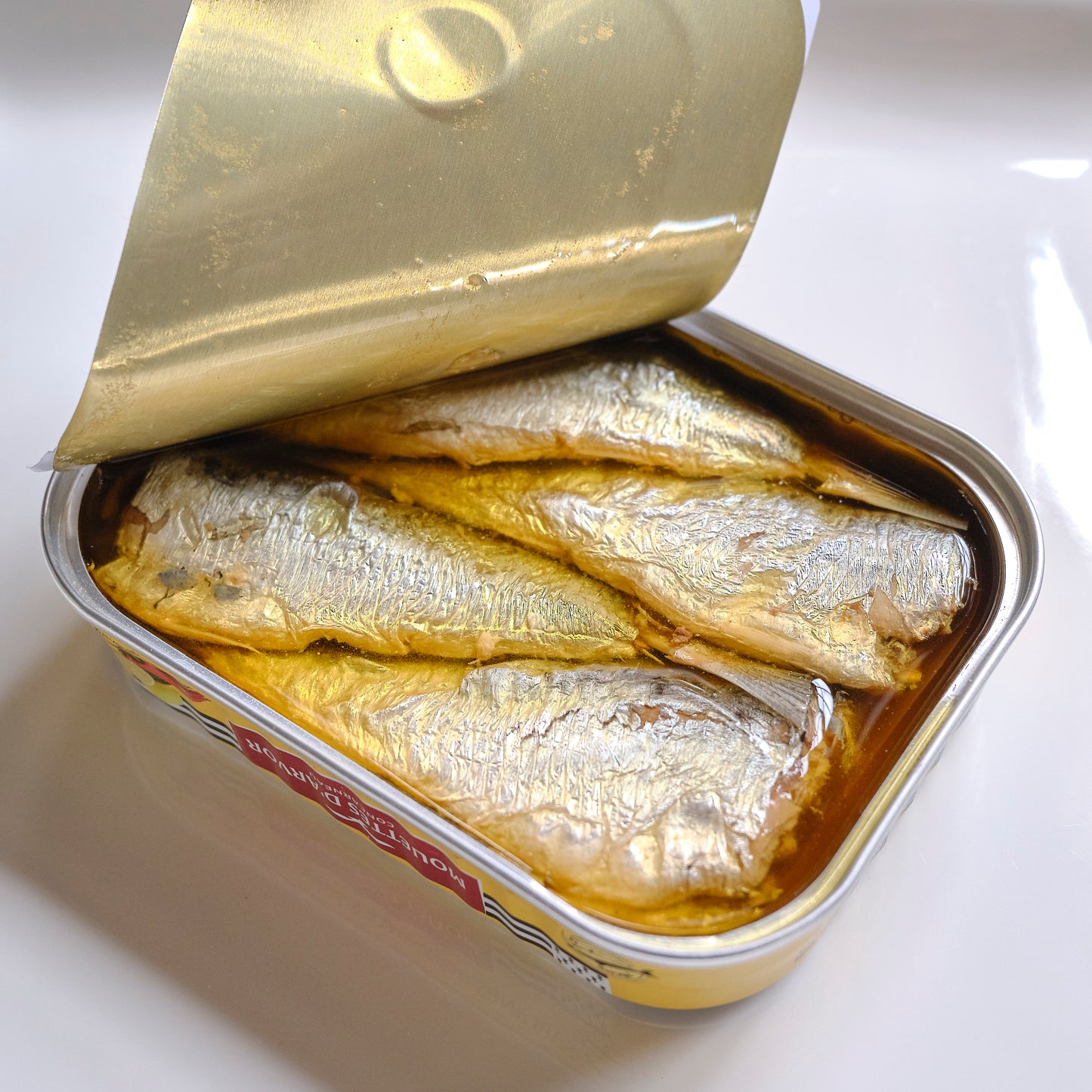Mouettes d'Arvor Sardines au Citron Confit et au Piment Open can