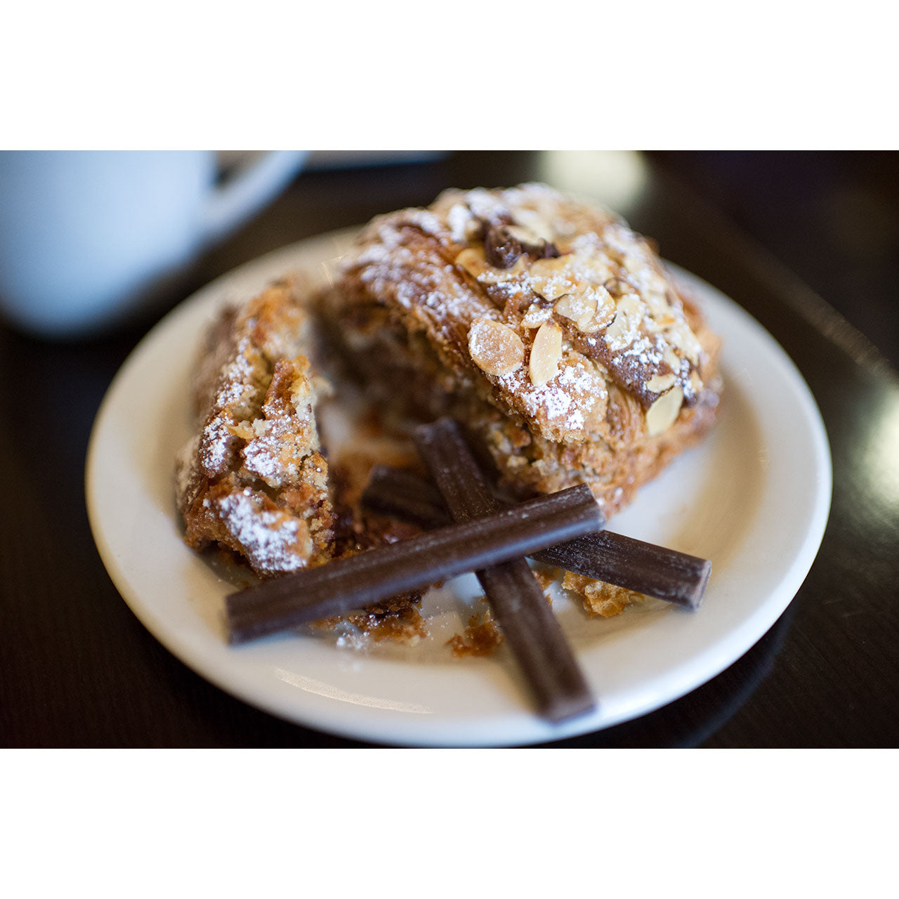 croissant chocolate batons