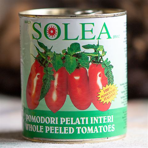 Solea Whole Peeled Tomatoes