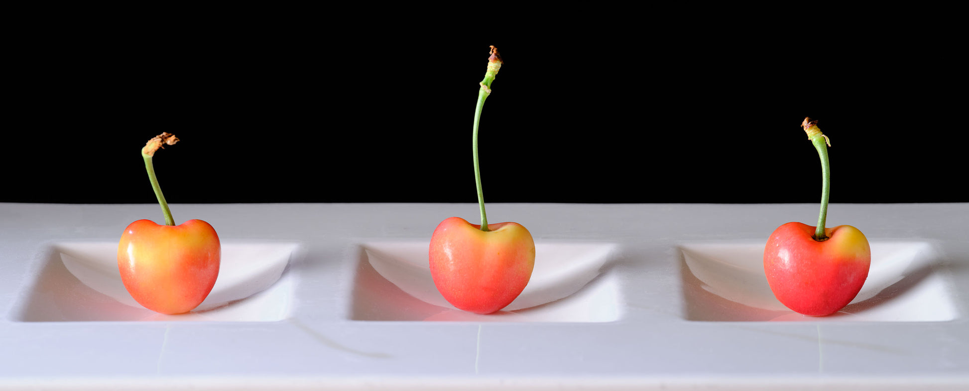 3 Fresh Rainier Cherries 