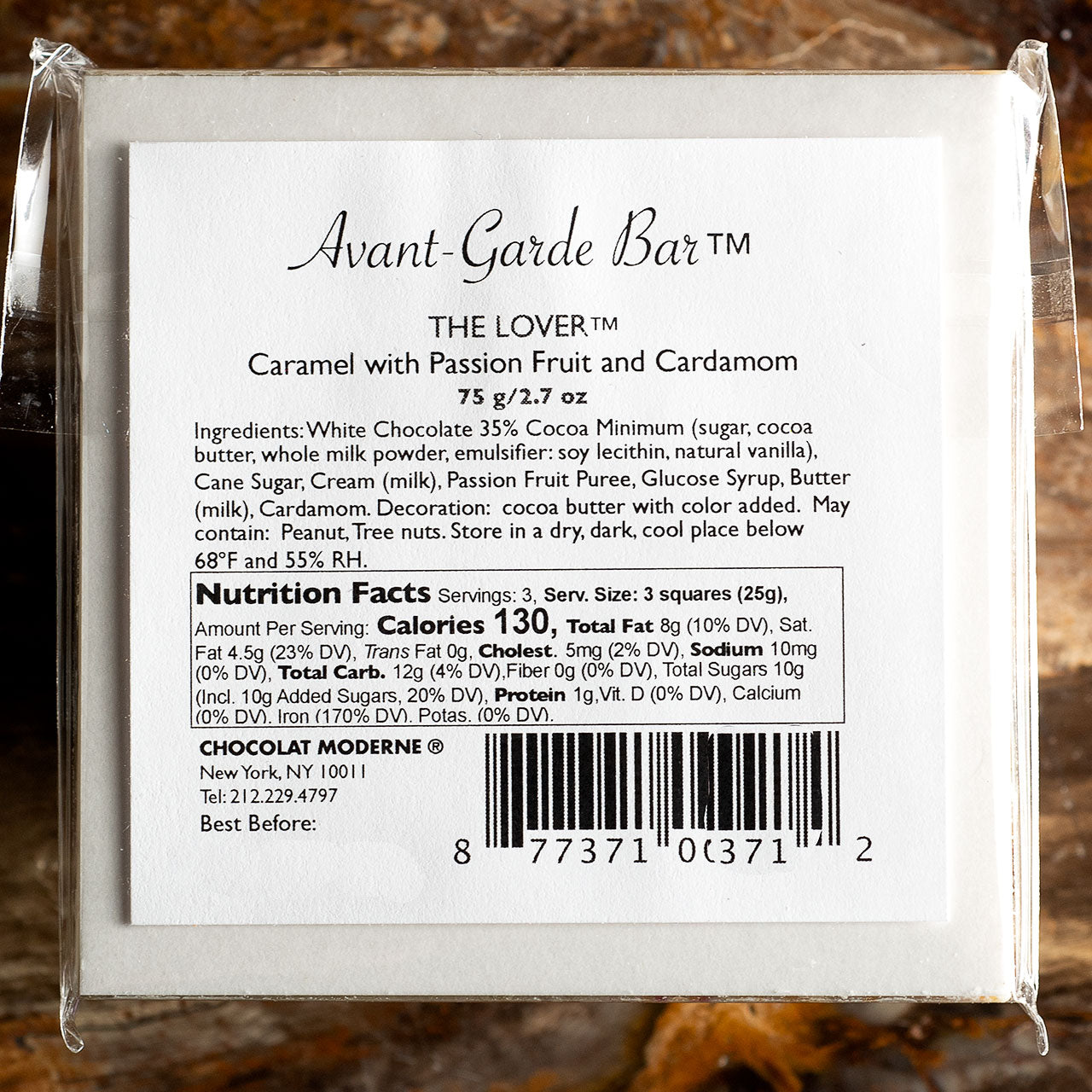 Chocolat Moderne Passion Fruit and Cardamom Caramel White Chocolate Bar