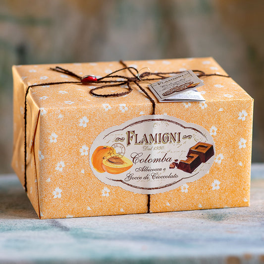 Flamigni Apricot and Chocolate Colomba