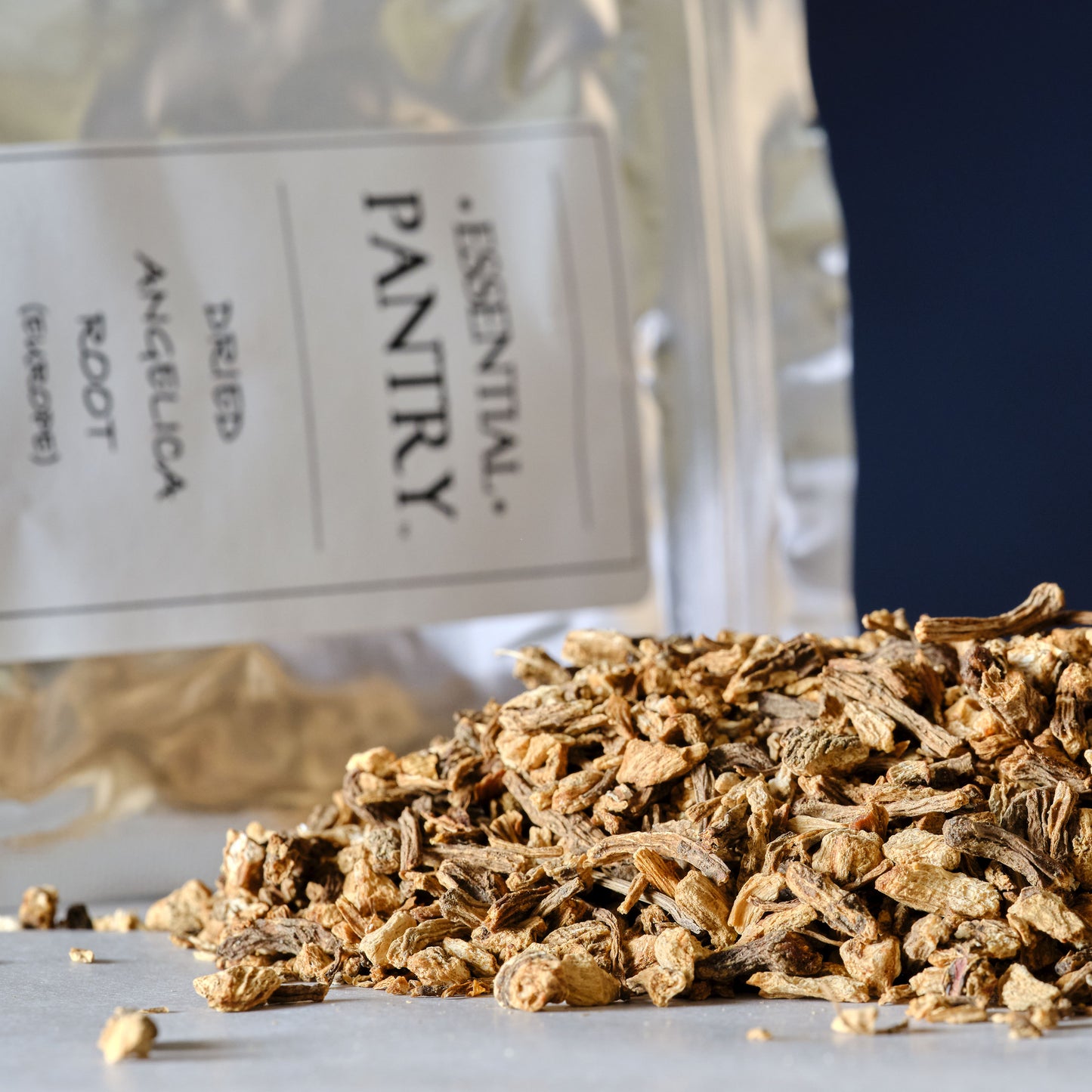 Dried Angelica Root