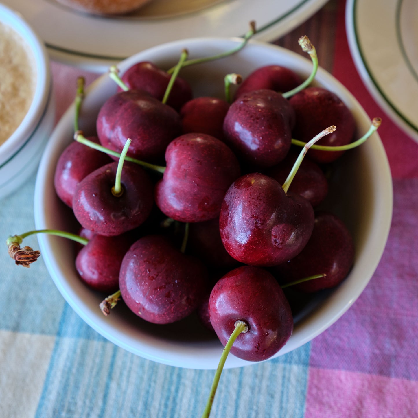 Fresh Sweet Washington Lapin Cherries