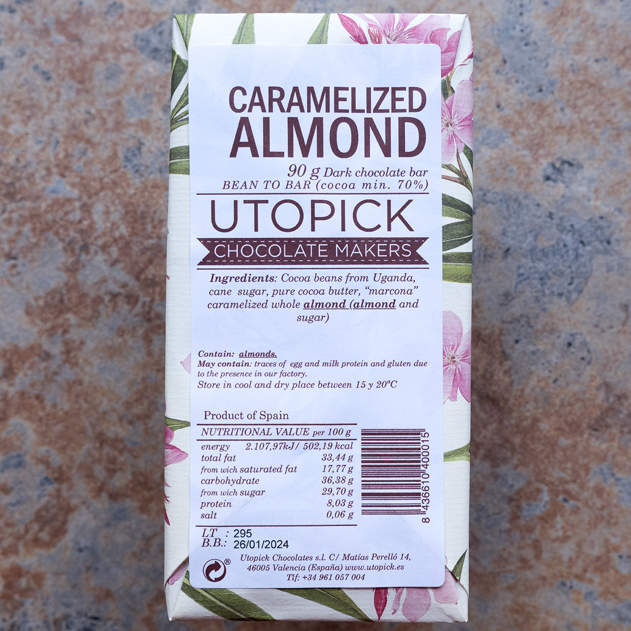 Utopick Caramelized Marcona Almonds 70% Dark Chocolate Bar