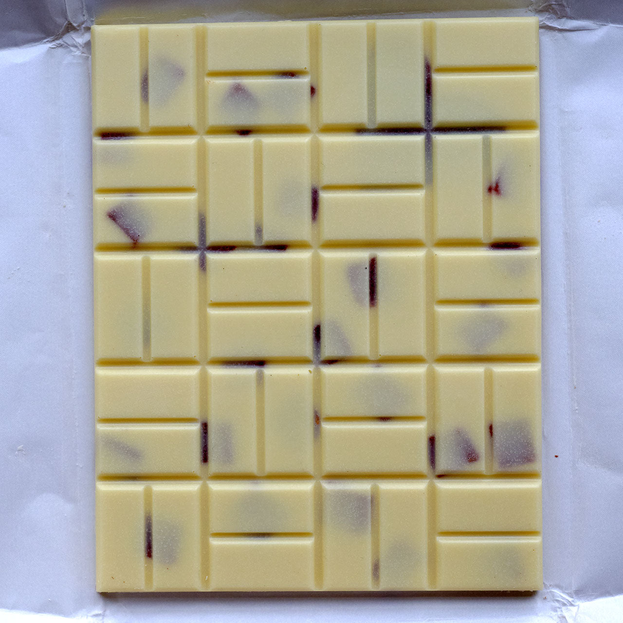 MISSION Chocolate Romeu and Julieta Cream Cheese White Bar with Guava